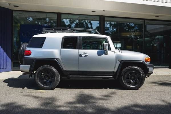 2007 Toyota FJ Cruiser 4x4 4WD Base SUV - - by dealer for sale in Lynnwood, OR – photo 6