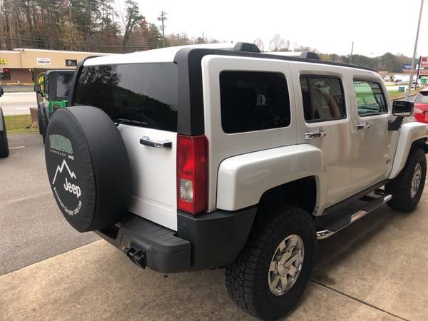 2009 HUMMER H3 Base - cars & trucks - by dealer - vehicle automotive... for sale in Cleveland, SC – photo 12
