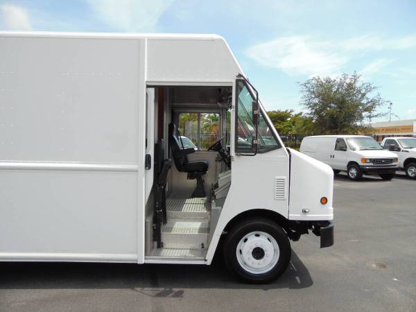 2007 UTILIMASTER Step Van Box Food Bread Truck DIESEL STEP VAN for sale in West Palm Beach, SC – photo 17
