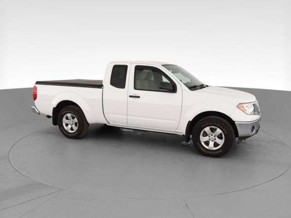 2011 Nissan Frontier King Cab SV Pickup 2D 6 ft pickup White -... for sale in Louisville, KY – photo 14