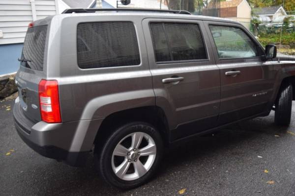 *2012* *Jeep* *Patriot* *Latitude 4dr SUV* - cars & trucks - by... for sale in Paterson, CT – photo 20