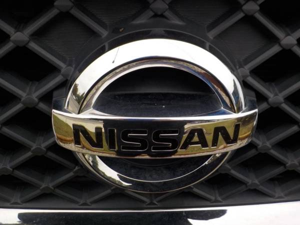 2011 Nissan Frontier SL CREW CAB 4X4, WARRANTY, LEATHER, ROOF RACK, SU for sale in Norfolk, VA – photo 8