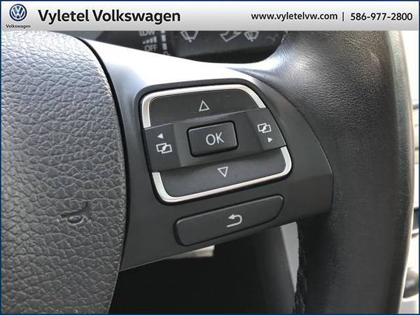2013 Volkswagen CC sedan 4dr Sdn Lux - Volkswagen Deep Black for sale in Sterling Heights, MI – photo 22