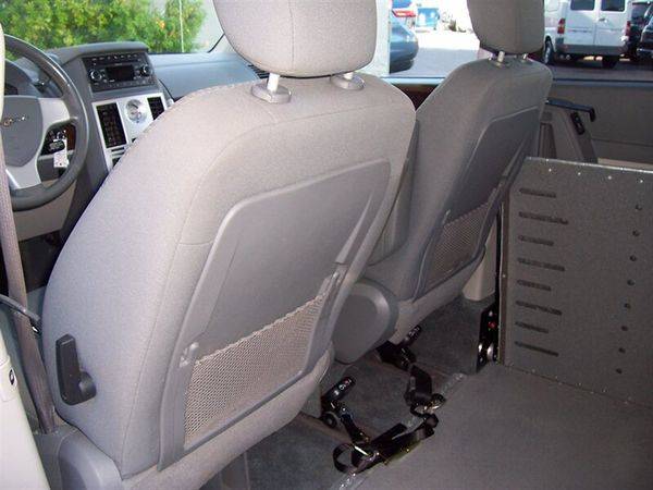 2010 Chrysler Town Country Touring Wheelchair Handicap Mobility Tourin for sale in Phoenix, AZ – photo 9