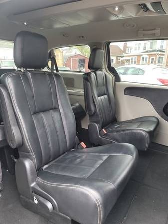 2016 Chrysler Town & Country Touring Minivan 4D - - by for sale in Gloucester City, NJ – photo 18