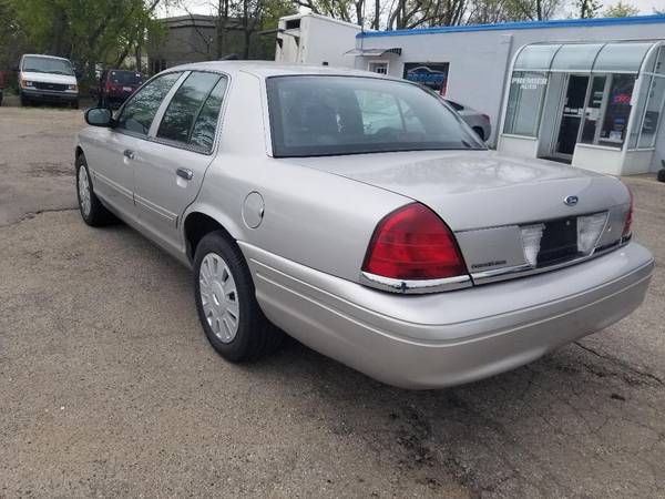 2006 Ford Crown Victoria 70K Miles, Pwr Locks/Wind for sale in Kentwood, MI – photo 5