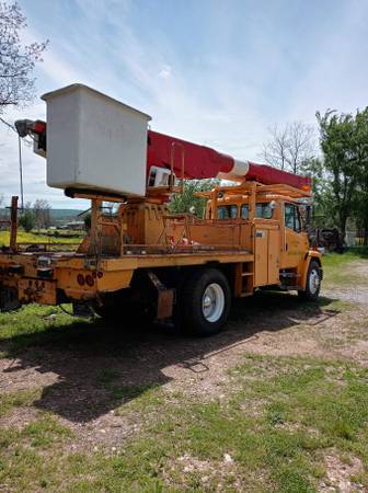 1997 Freightliner FL-70 Bucket Truck for sale in Other, AR – photo 2