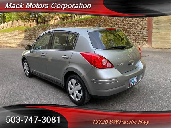 2007 Nissan Versa S Only 100k Miles 5-SPEED Commuter 31MPG - cars & for sale in Tigard, OR – photo 9
