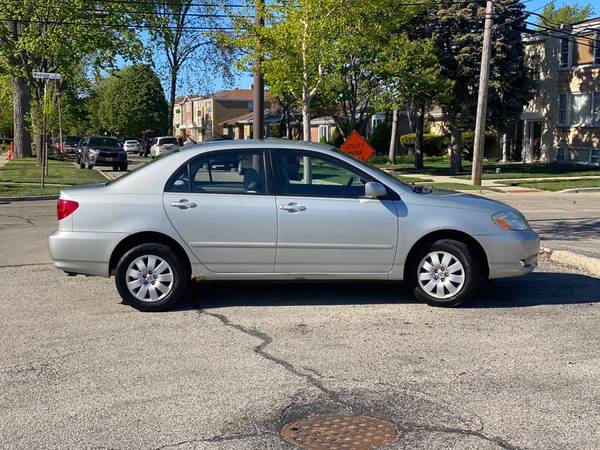 2004 Toyota Corolla LE - - by dealer - vehicle for sale in Skokie, IL – photo 4