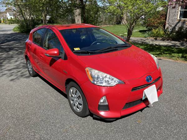Toyota Prius C Hatchback for sale in Middletown, RI – photo 2