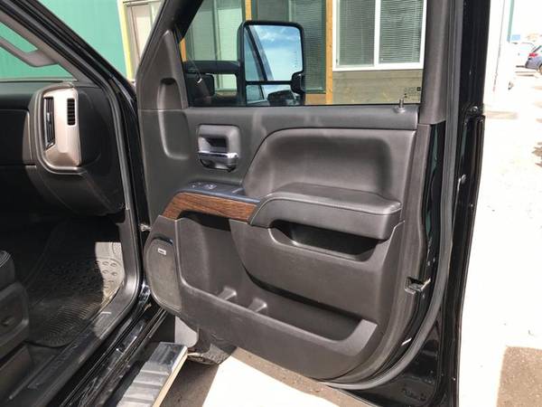 2017 GMC Sierra 2500 DENALI - - by dealer - vehicle for sale in Buffalo, CO – photo 5