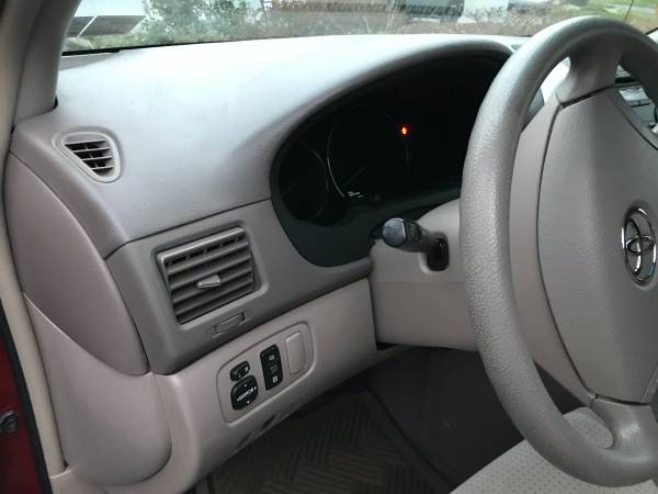 '08 Toyota Sienna MINIVAN - cars & trucks - by owner - vehicle... for sale in Lancaster, PA – photo 10