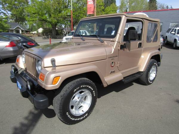 2000 Jeep Wrangler 2dr Sahara GOLD 99K AUTO SO NICE ! - cars & for sale in Milwaukie, OR – photo 2
