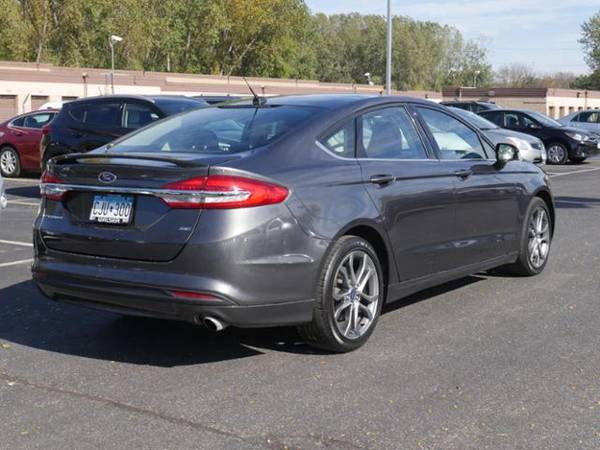 2017 Ford Fusion SE for sale in Walser Experienced Autos Burnsville, MN – photo 3