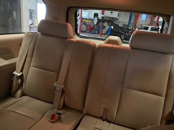 2014 Cadillac Escalade PREMIUM AWD - - by dealer for sale in Coopersville, MI – photo 16
