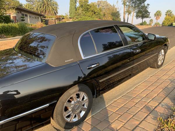2007 Lincoln Towncar - cars & trucks - by owner - vehicle automotive... for sale in Campbell, CA – photo 5
