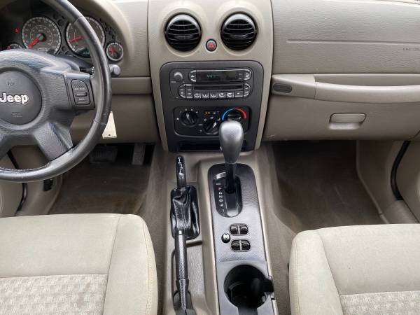 2006 JEEP LIBERTY SPORT 4WD V6 - - by dealer - vehicle for sale in Shakopee, MN – photo 18