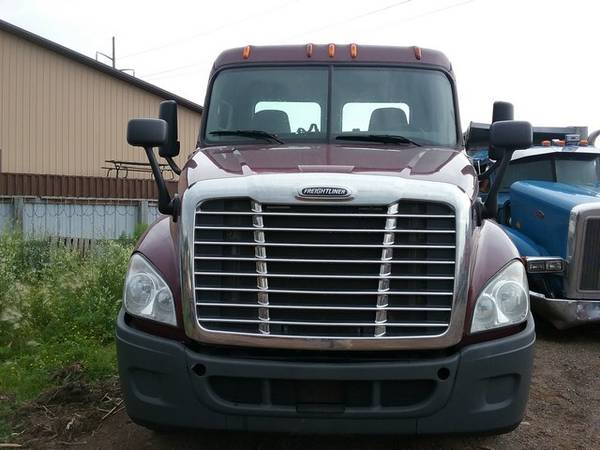 2012 Freightliner Cascadia 125 T/A Day Cab RTR# 9073196-01 for sale in ST Cloud, MN – photo 4