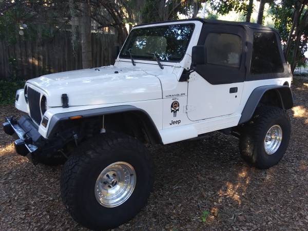 2001 Jeep Wrangler TJ 4.0L 5spd on 35's - cars & trucks - by owner -... for sale in SAINT PETERSBURG, FL – photo 2