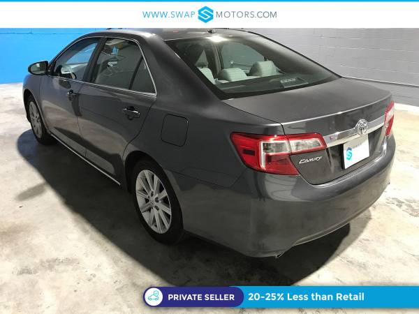2014 Toyota Camry for sale in Chicago, IL – photo 10