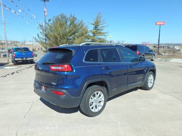 2018 Jeep Cherokee Latitude - - by dealer - vehicle for sale in Bonne Terre, IL – photo 7