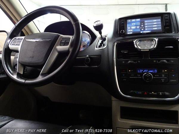 2015 Chrysler Town Country Touring Camera Leather Touring 4dr for sale in Paterson, CT – photo 17