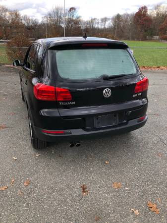 2012 Volkswagen Tiguan SE - cars & trucks - by owner - vehicle... for sale in Sharon, MA – photo 4
