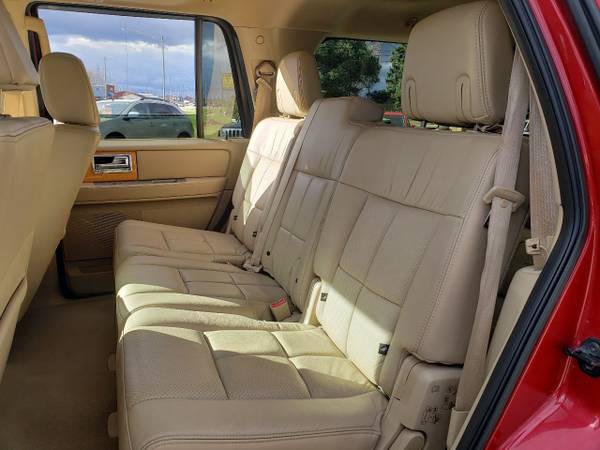 2008 Lincoln Navigator, Clean Carfax, 4X4, DVD, Backup Camera,... for sale in Lapeer, MI – photo 10