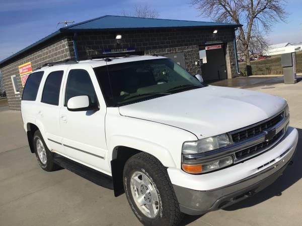 White Chevy Tahoe 1500 4X4 - cars & trucks - by dealer - vehicle... for sale in Dallas Center, IA – photo 18