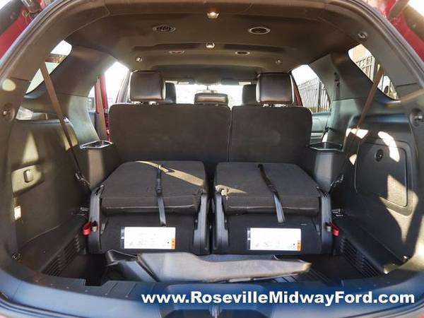 2018 Ford Explorer Xlt - - by dealer - vehicle for sale in Roseville, MN – photo 15