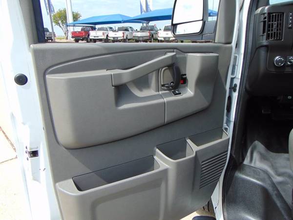2019 Chevy Express Passenger Ls ( Mileage: 10, 990! for sale in Devine, TX – photo 6