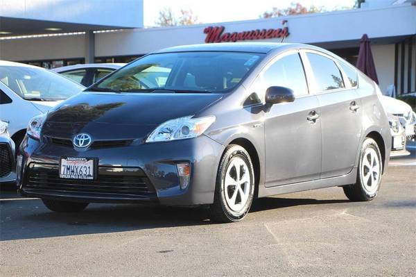 2015 Toyota Prius Three hatchback Gray - cars & trucks - by dealer -... for sale in Palo Alto, CA – photo 15