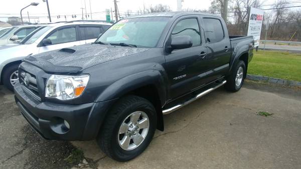 **1-OWNER** 2009 TOYOTA TACOMA SR5 DOUBLE CAB 4X4 - cars & trucks -... for sale in ST CLAIRSVILLE, WV – photo 2
