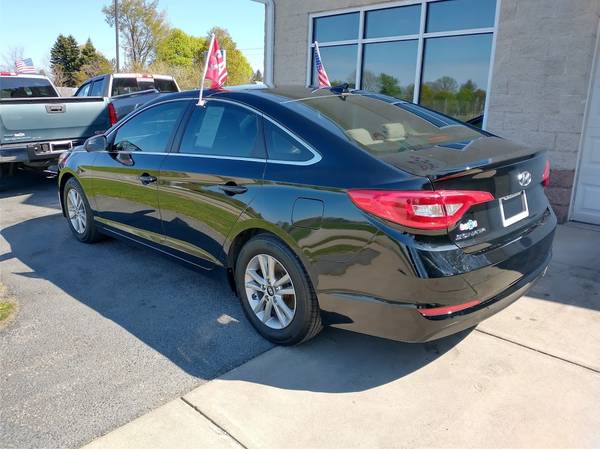 2016 Hyundai Sonata SE - - by dealer - vehicle for sale in Erie, PA – photo 7