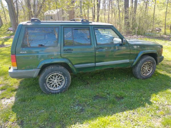 2000 Jeep Cherokee for sale in Spencerport, NY – photo 3