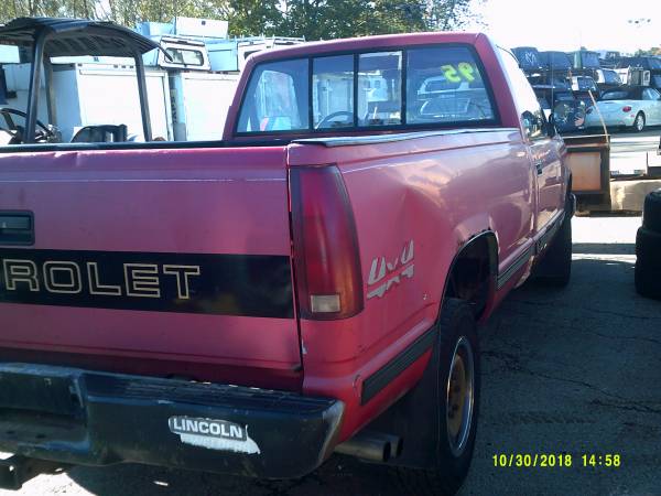 1988 Chevrolet 2500 , 4x4 , w / Meyer snow plow for sale in York, PA – photo 2