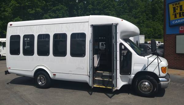 2003 FORD E-450 SHARTRANS SHUTTLE BUS - HALLOWEEN SPECIAL for sale in Richmond, NC – photo 6