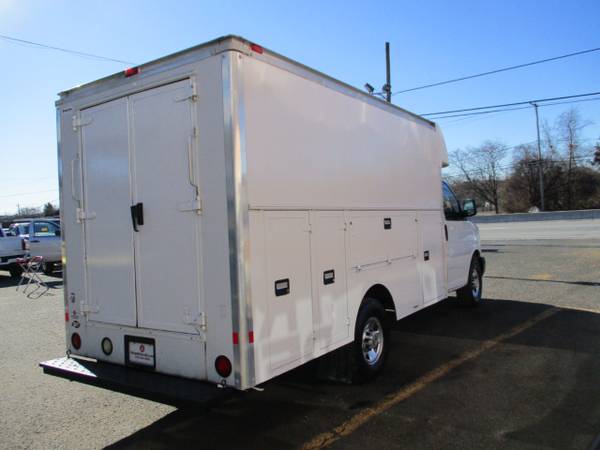 2012 Chevrolet Express Commercial Cutaway 3500, 12 FOOT ENCLOSED for sale in Other, UT – photo 3