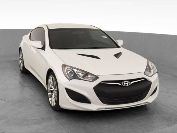 2013 Hyundai Genesis Coupe 2.0T R-Spec Coupe 2D coupe White -... for sale in Phoenix, AZ – photo 16