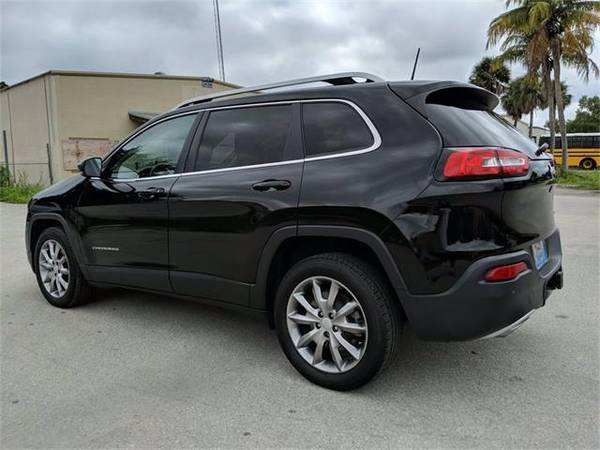 2018 Jeep Cherokee Limited - SUV - cars & trucks - by dealer -... for sale in Naples, FL – photo 6