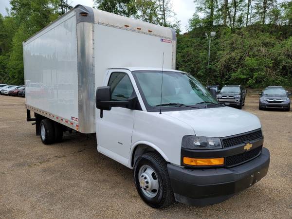 2019 Chevrolet Express Commercial Cutaway 16 FOOT BOX - cars & for sale in Vicksburg, AR – photo 3