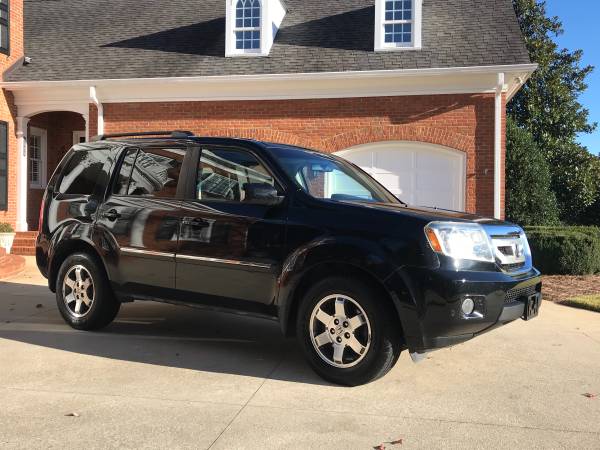 2011 Honda Pilot Touring 4WD - cars & trucks - by owner - vehicle... for sale in Gainesville, GA – photo 17