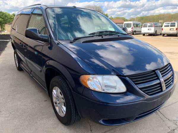 2006 Dodge Grand Caravan SE Wheelchair Van - Only 110K Miles for sale in Uniontown , OH – photo 11