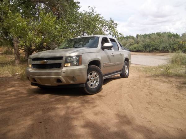 Chevy Avalanche "07" LT-4X4 for sale in Polvadera, NM – photo 7
