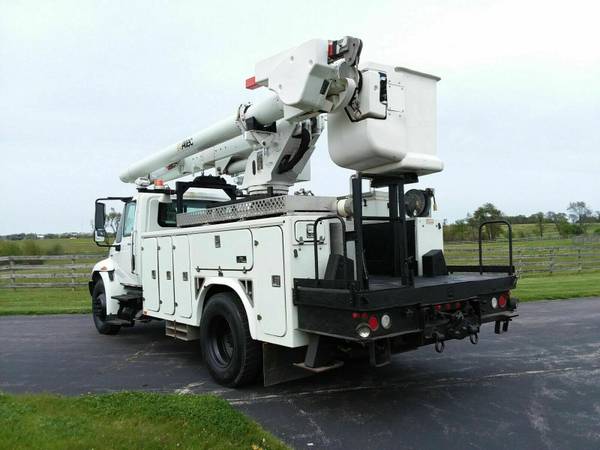 50' 2008 International 4300 Altec Bucket Truck Diesel Material... for sale in Gilberts, TX – photo 4