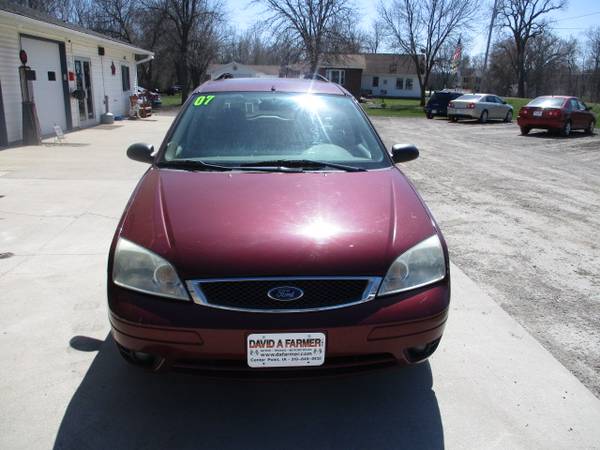 2007 Ford Focus ZXW SES Wagon FWD Low Miles - - by for sale in CENTER POINT, IA – photo 3