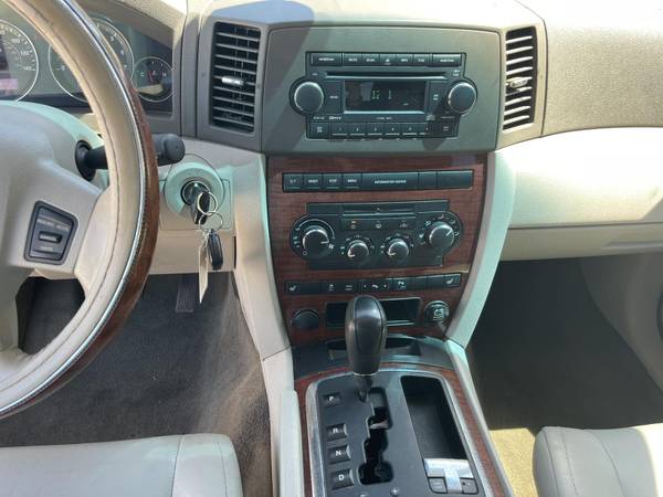 2005 Jeep Grand Cherokee - - by dealer - vehicle for sale in Hudson, FL – photo 9