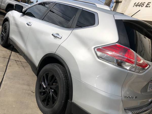 15 Nissan Rogue SL 4WD, Leather, NAV, Panorama Roof, Must see/Drive... for sale in Visalia, CA – photo 7