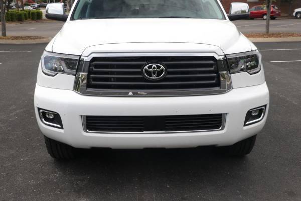 2021 Toyota Sequoia LIMITED 4WD W/NAV - - by dealer for sale in Murfreesboro, TN – photo 11