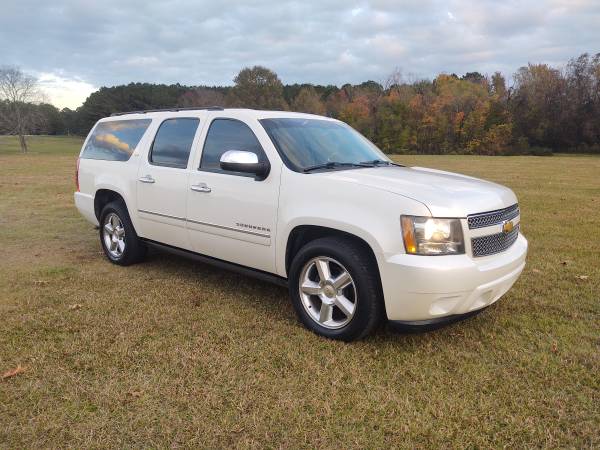 2012 Suburban LTZ 4WD tow package - cars & trucks - by owner -... for sale in Ridgeland, MS – photo 5